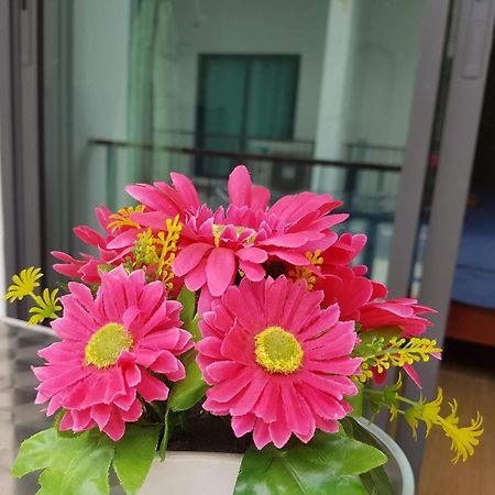 Amaretto Hostel Surat Thani Zewnętrze zdjęcie