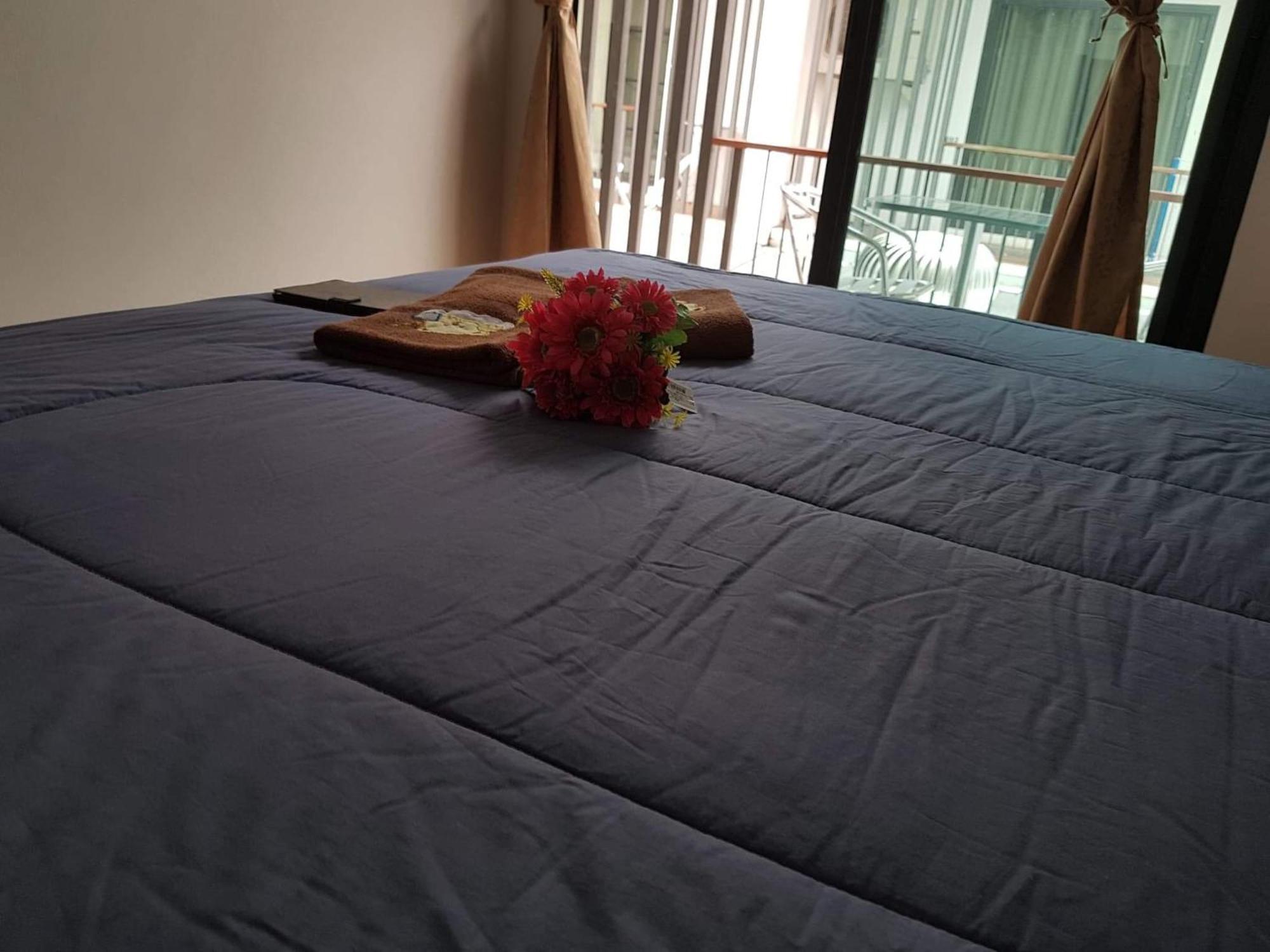 Amaretto Hostel Surat Thani Zewnętrze zdjęcie