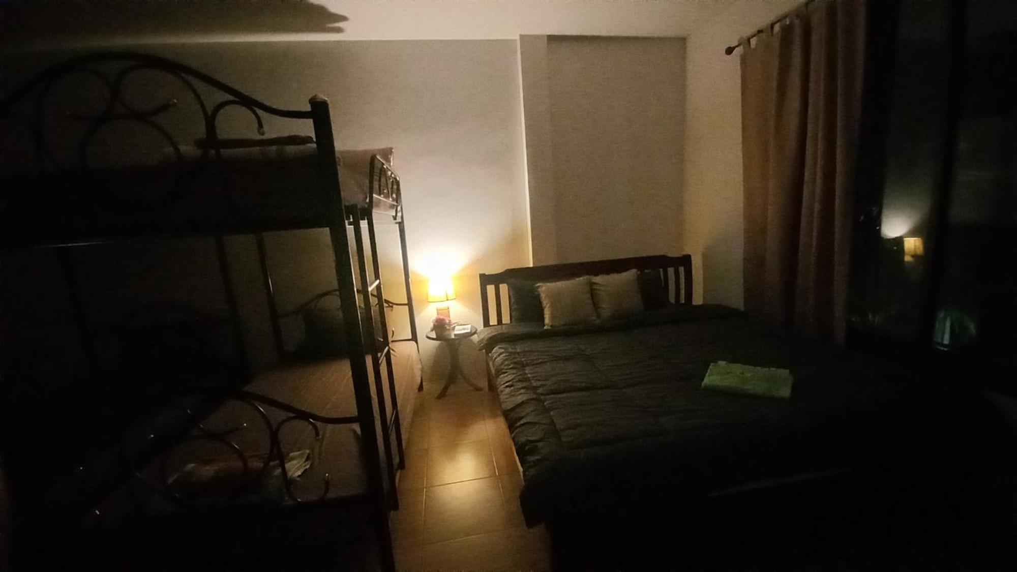 Amaretto Hostel Surat Thani Zewnętrze zdjęcie