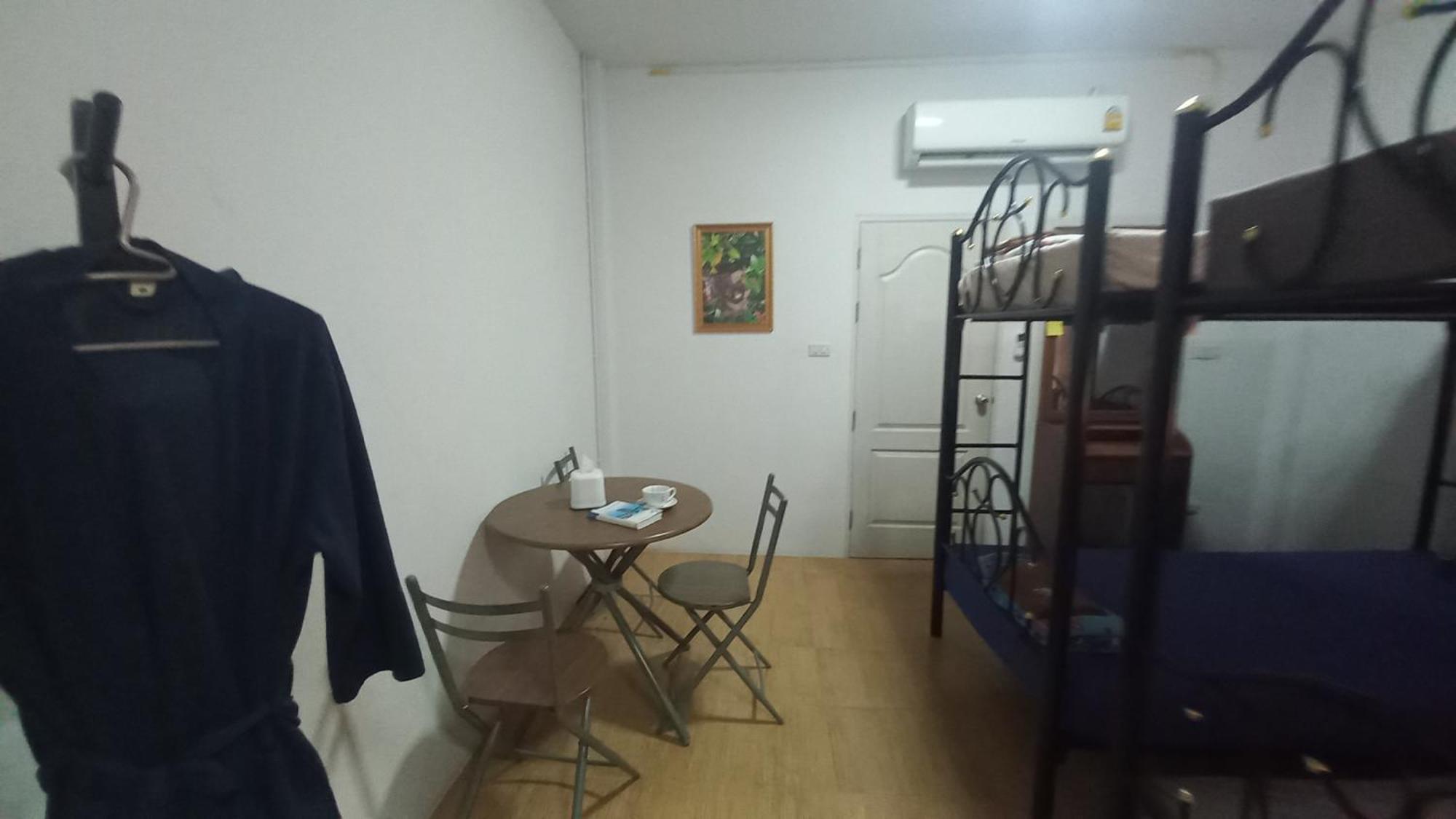 Amaretto Hostel Surat Thani Zewnętrze zdjęcie