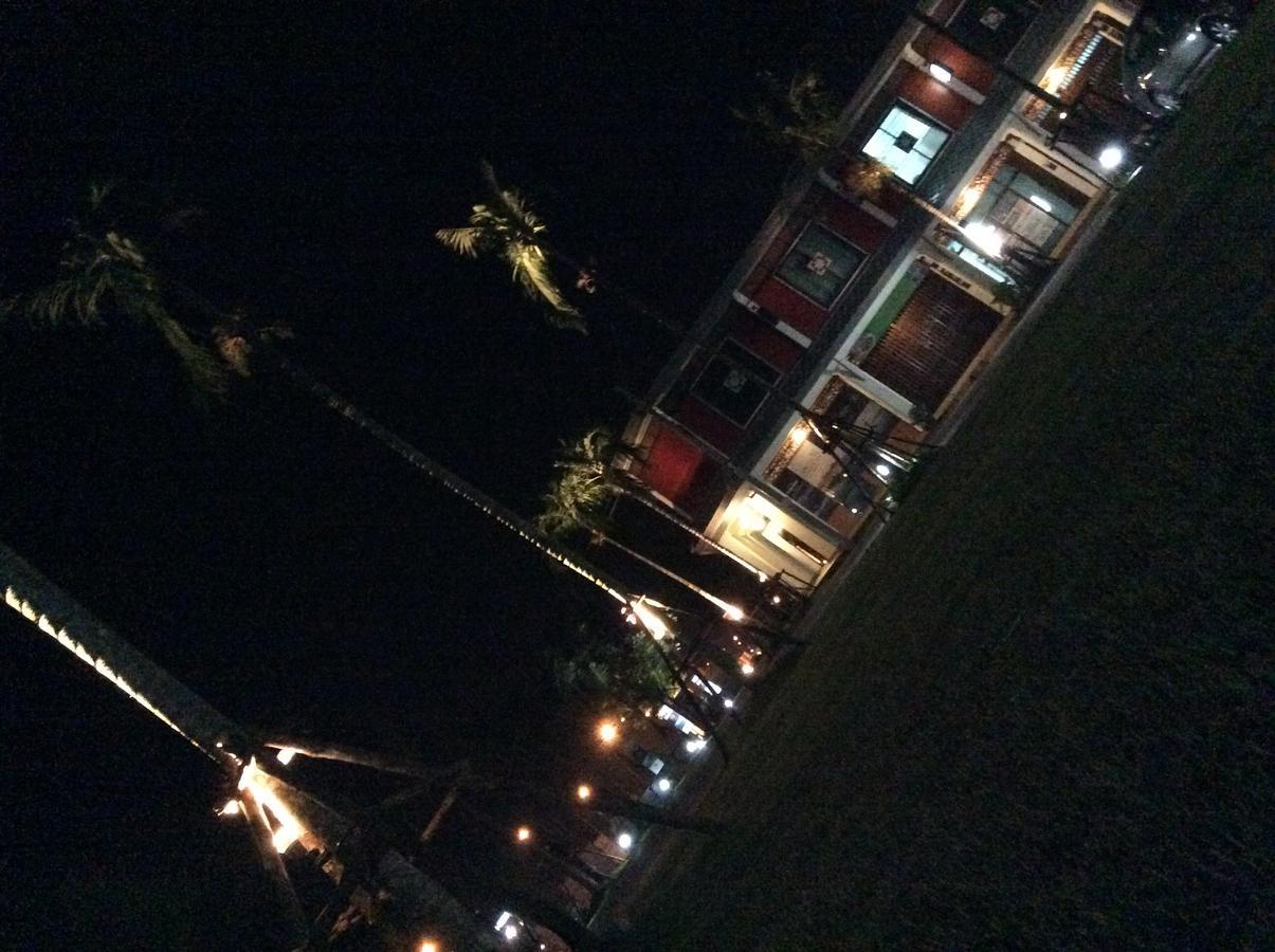 Amaretto Hostel Surat Thani Zewnętrze zdjęcie