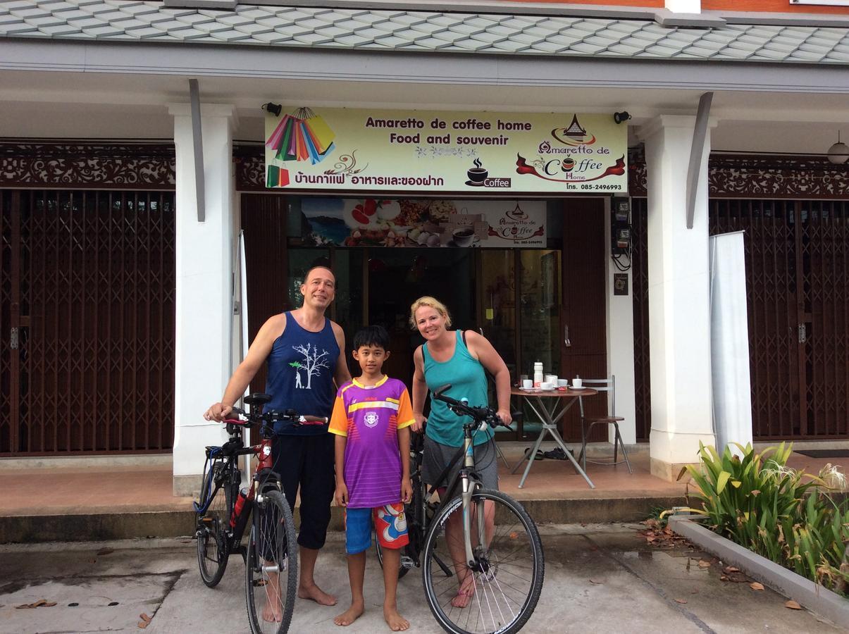 Amaretto Hostel Surat Thani Zewnętrze zdjęcie