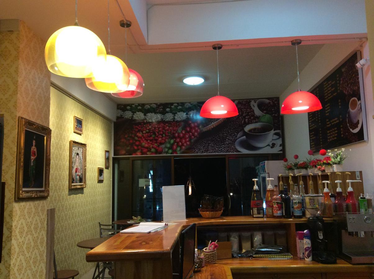 Amaretto Hostel Surat Thani Zewnętrze zdjęcie